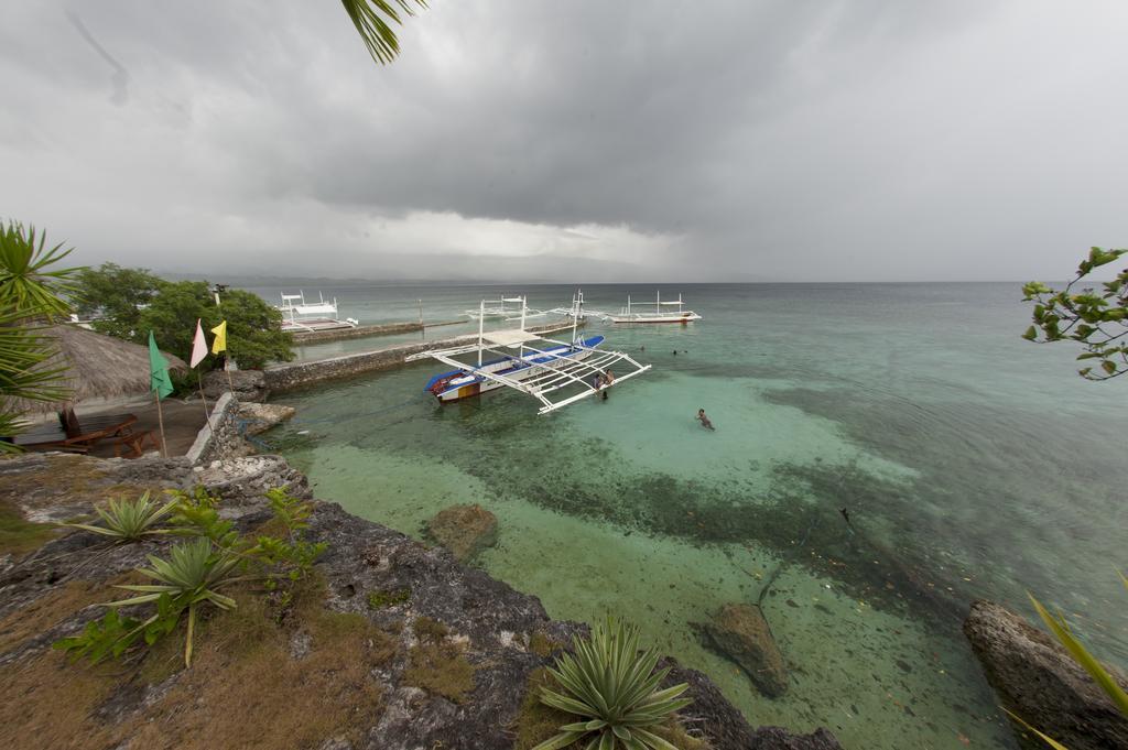 Sampaguita Resort Moalboal Luaran gambar